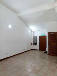 Tras Street (D2), Shop House #549581341